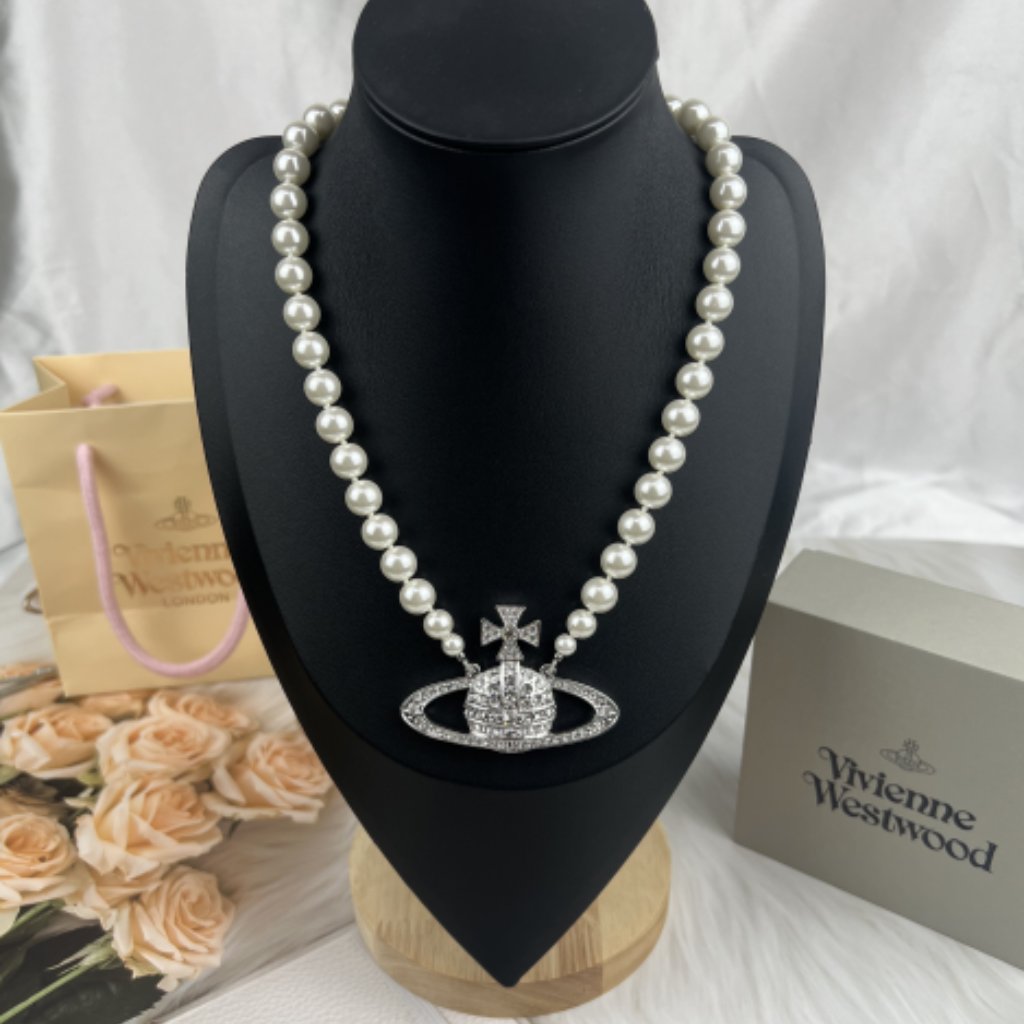 Vivienne Westwood Pearl Necklace Large Brand New